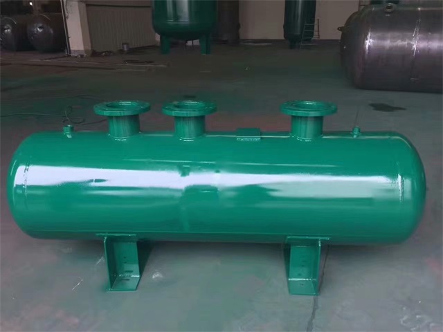 1679991473376569.jpeg 辽宁辽宁辽宁蒸汽分气缸1.jpeg